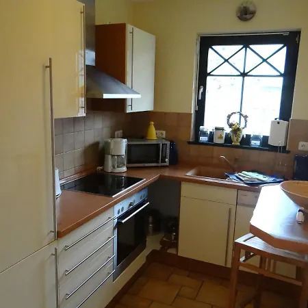 Vakantiehuis Dornroschen - #95070 Zingst